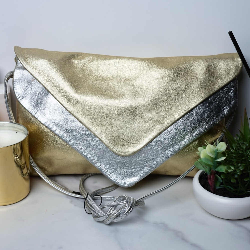 Vintage Ashley leather metallic envelope clutch/crossbody